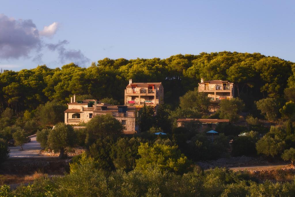 Revera Traditional Stone Villas, Apartments & Studios Keri Dış mekan fotoğraf