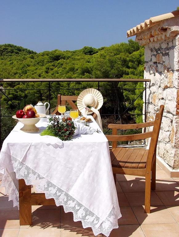 Revera Traditional Stone Villas, Apartments & Studios Keri Dış mekan fotoğraf