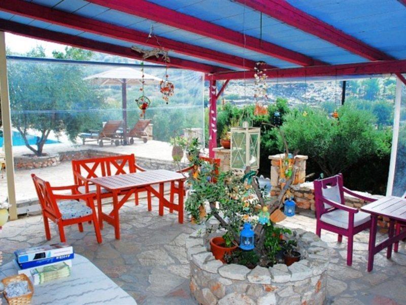 Revera Traditional Stone Villas, Apartments & Studios Keri Dış mekan fotoğraf