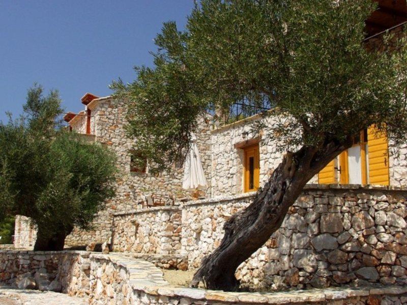 Revera Traditional Stone Villas, Apartments & Studios Keri Dış mekan fotoğraf