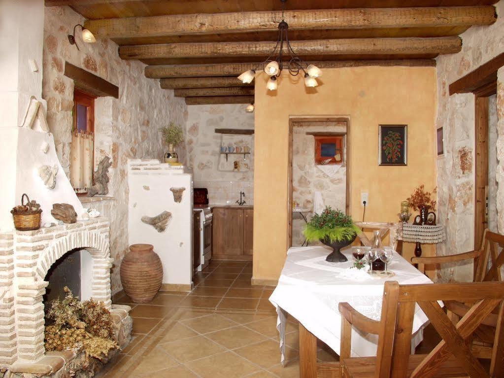 Revera Traditional Stone Villas, Apartments & Studios Keri Dış mekan fotoğraf